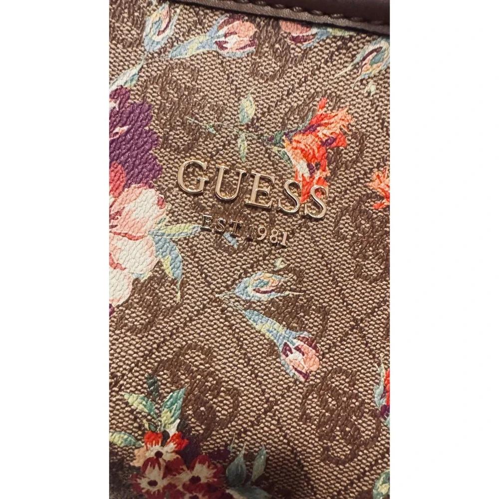 Guess Vikky floral Monogram‎ Tote Bag Brown Rose Print FL699523 11x13x6